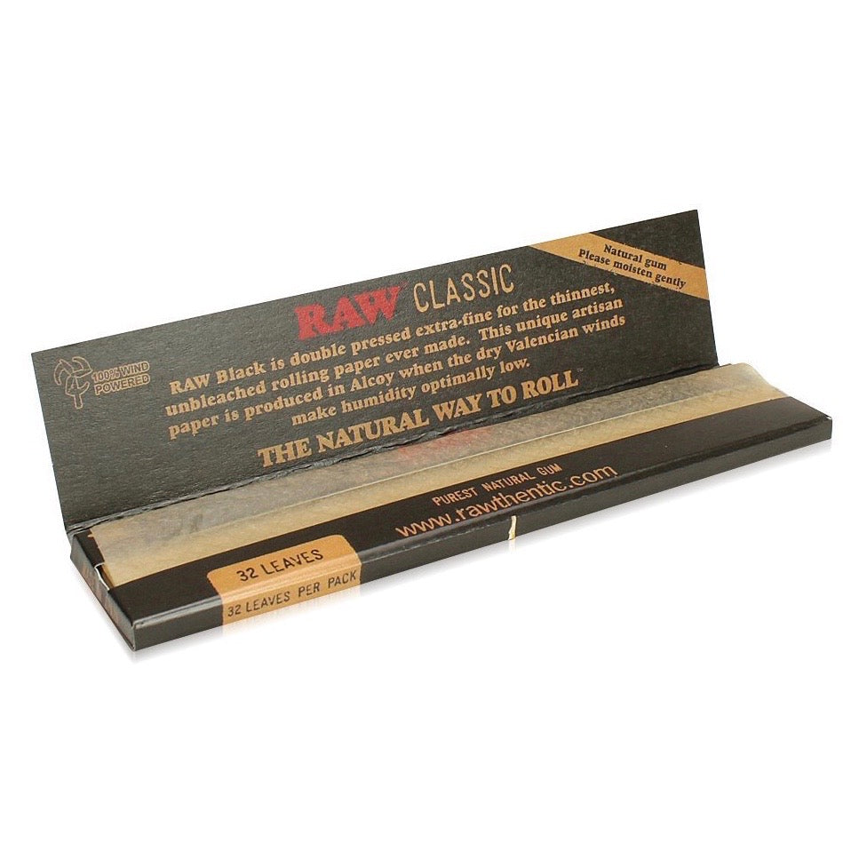 Raw® Classic Black King Slim Rolling Papers | 50ct Display
