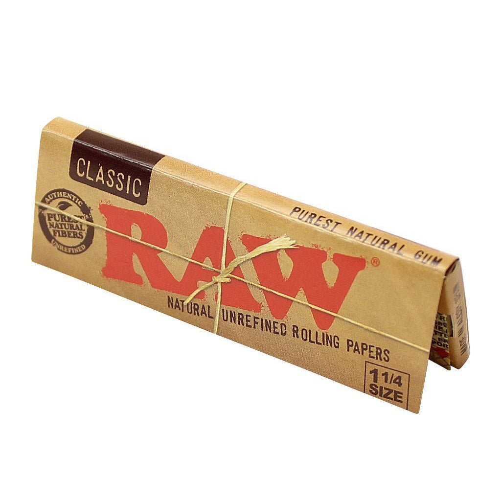 Raw® Classic 1.25” Rolling Papers | 24ct Display