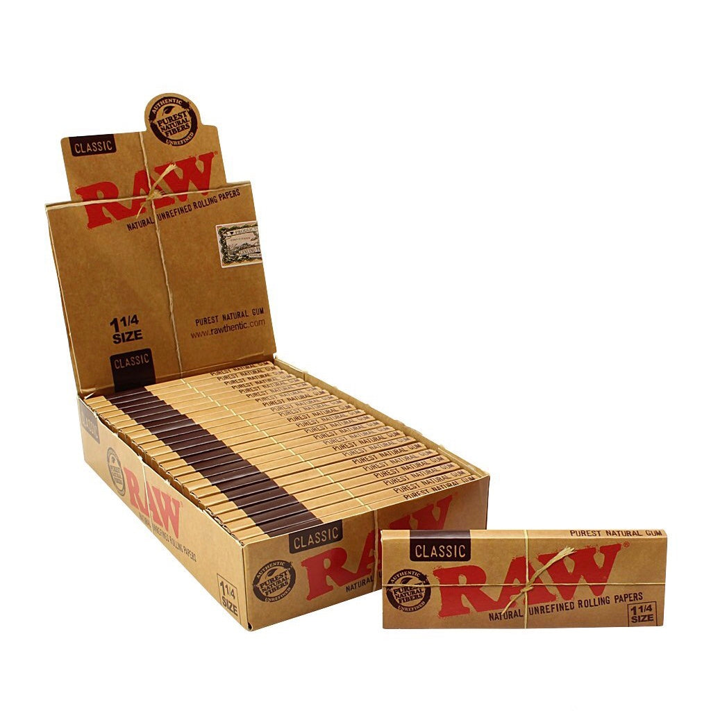 Raw® Classic 1.25” Rolling Papers | 24ct Display